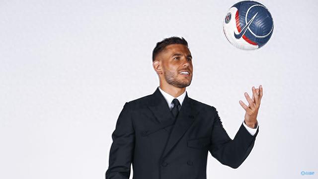 足球英超裁判再陷争议，赛后官方急发声明