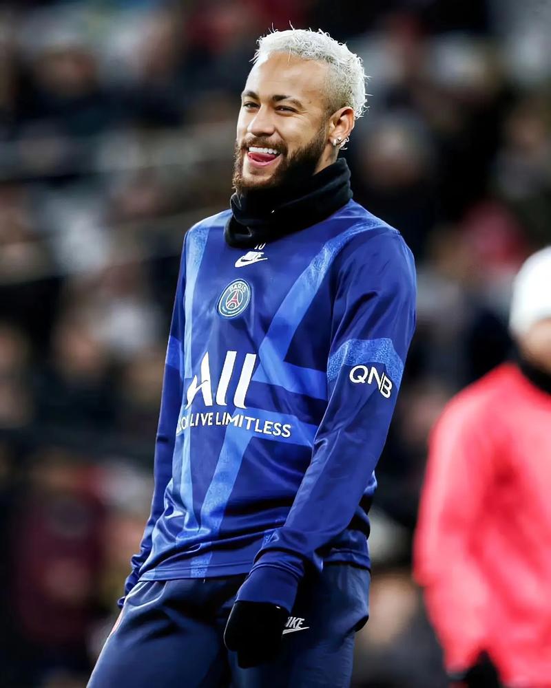 早报：求一个全是名场面的评论区